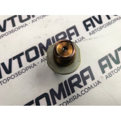 Датчик тиску палива VW Passat B6 2.0TDI 2005-2010 03L906054A
